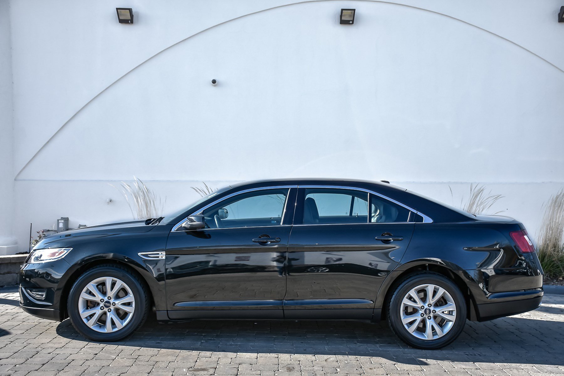 Pre-Owned 2012 Ford Taurus SEL 4dr Car in Downers Grove #DG1768B